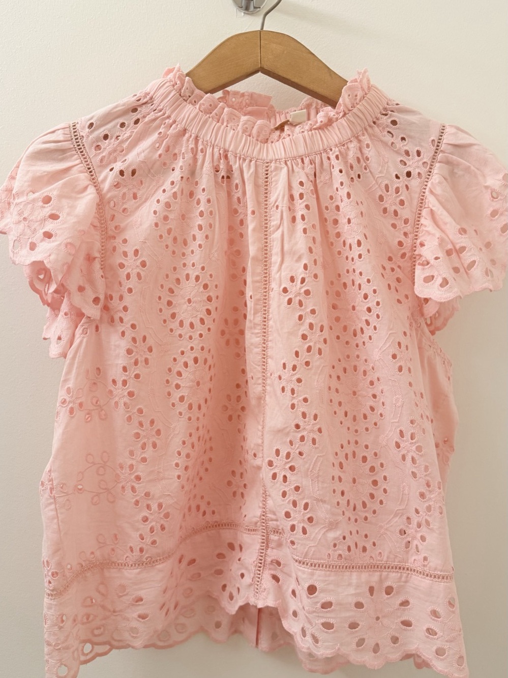 NWOT - Pink Floral Eyelet Blouse. Medium